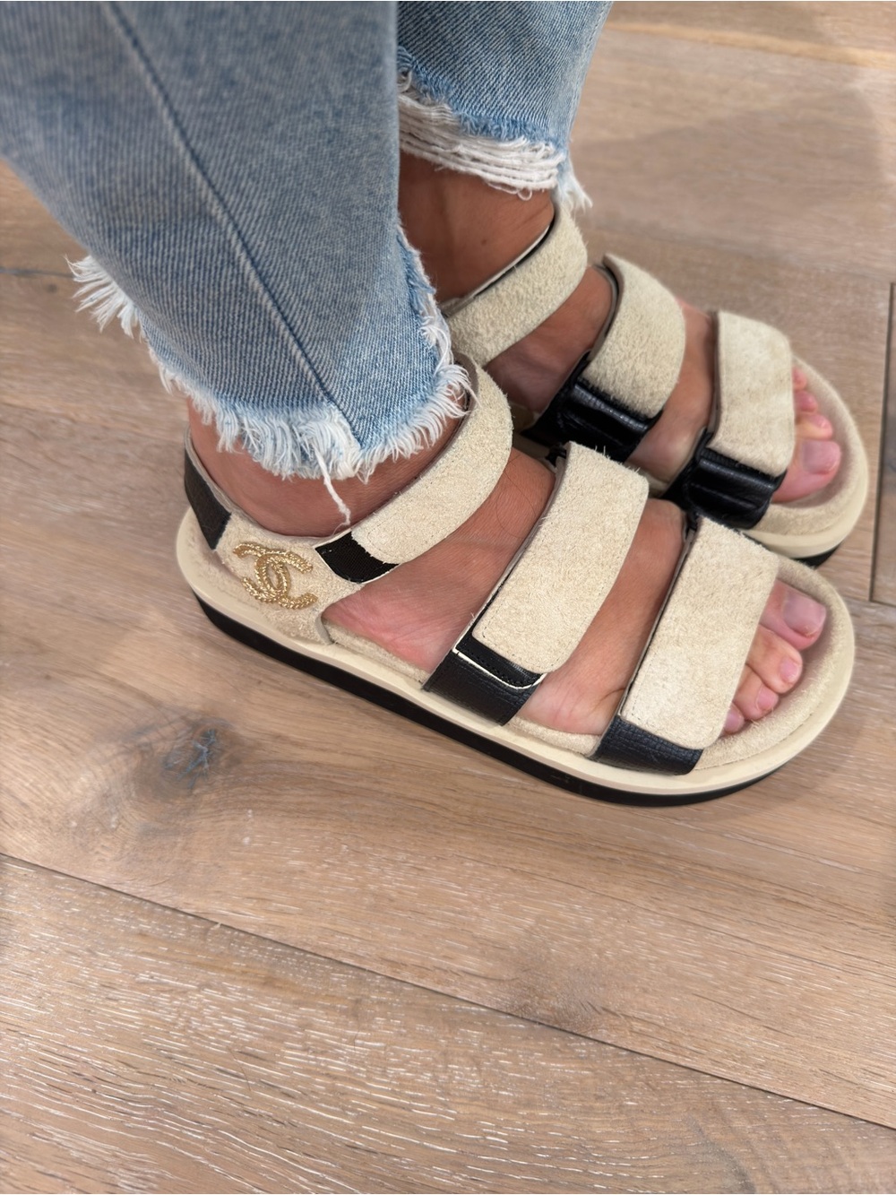 Chanel
2022 Interlocking CC Logo Slingback Sandals